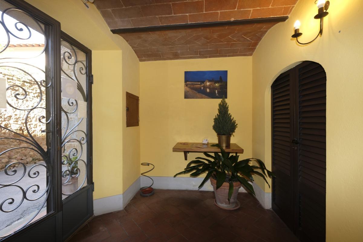 INTERNI OLIVIERA PIENZA