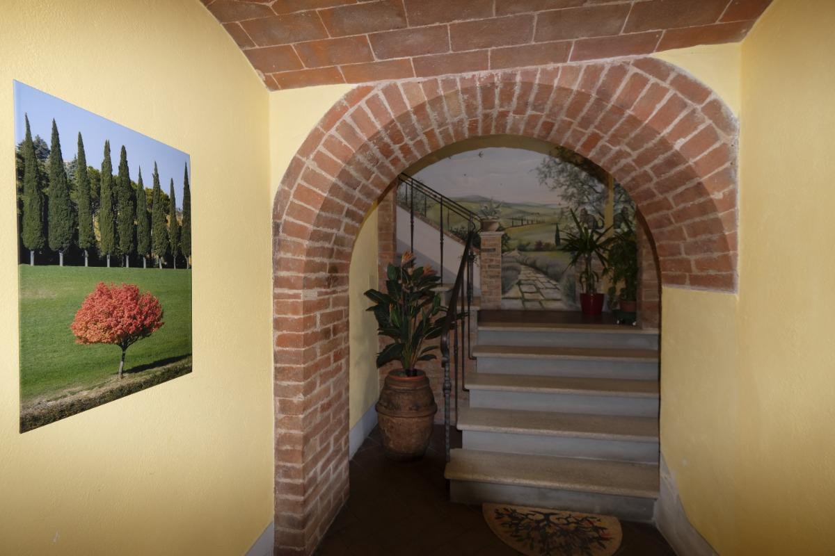 INGRESSO SCALE OLIVIERA PIENZA