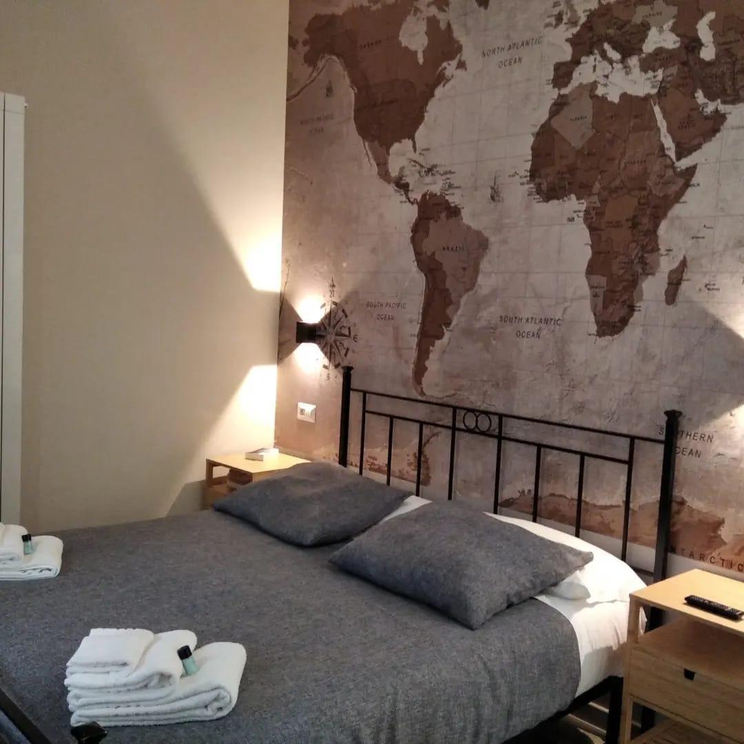 Camera Travel: letto matrimoniale