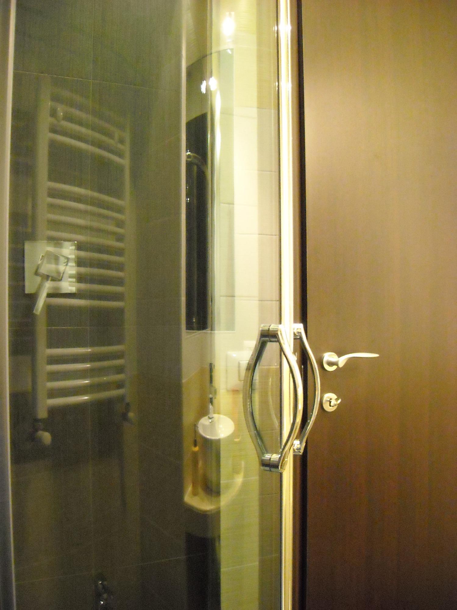 Standard Room Bathroom