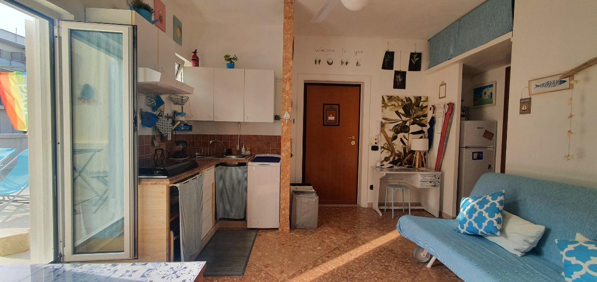 Soggiorno e accesso al terrazzo