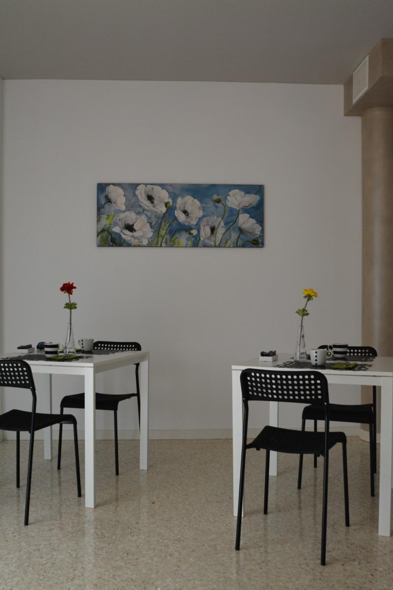 tavolo per colazione a buffet