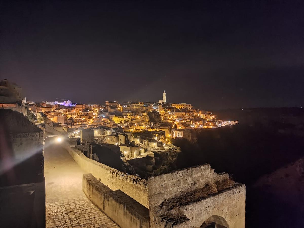 Veduta Sassi di notte