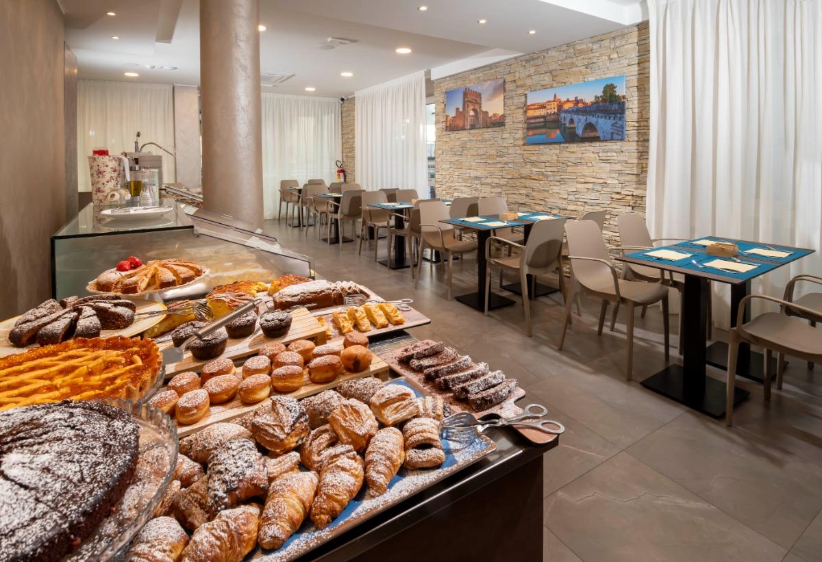 La colazione di B&B PRIMROSE RESIDENCE HOTEL