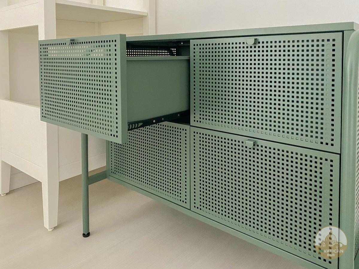 Cassettiera B&B inVatican