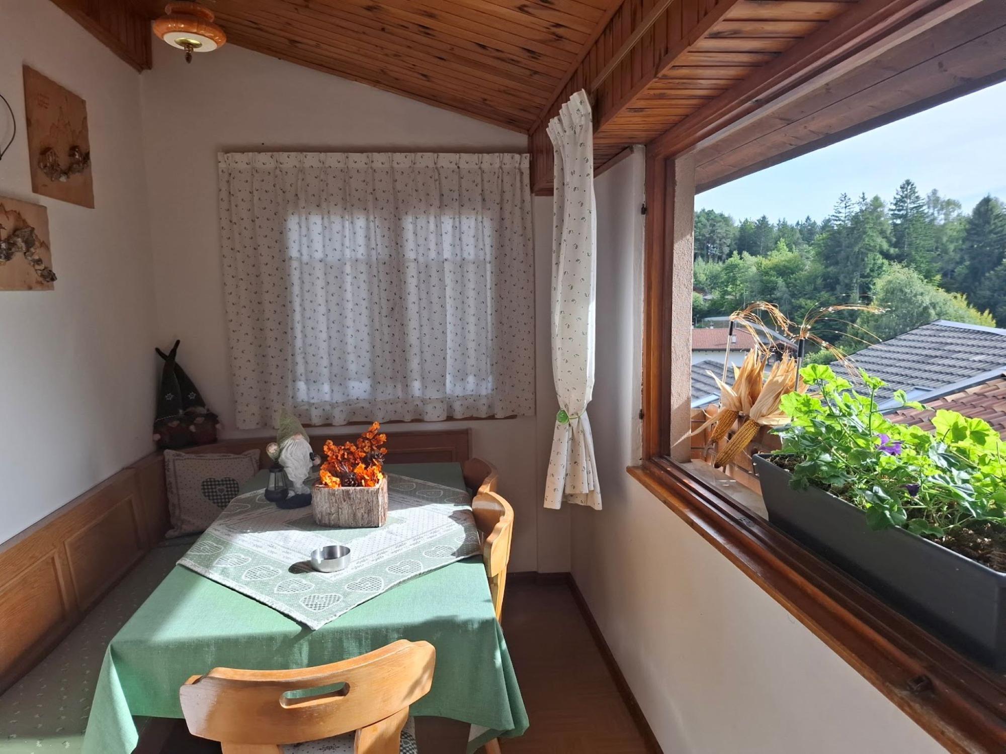 LE RONDINI il balcone con vista e la veranda