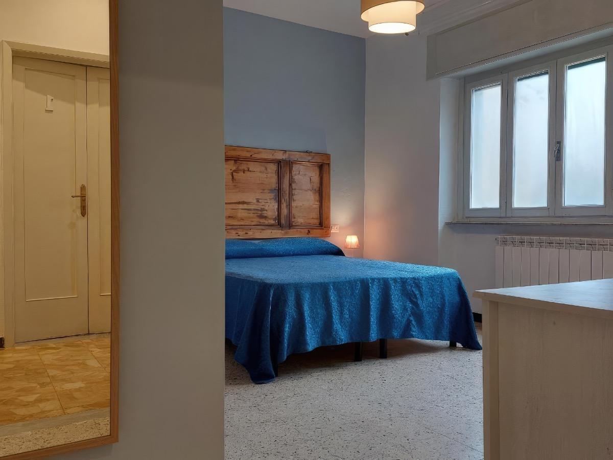 HAPPY LUCCA : CAMERA3 MATRIMONIALE CON BAGNO PRIVATO