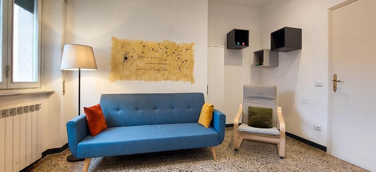 HAPPY LUCCA : SALOTTO CON SMART TV.