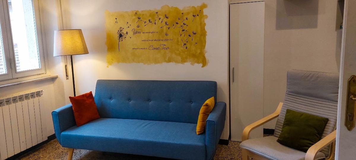 HAPPY LUCCA : SALOTTO CON SMART TV.