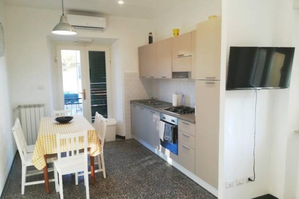 HAPPY LUCCA CUCINA E SALOTTO CON SMART TV