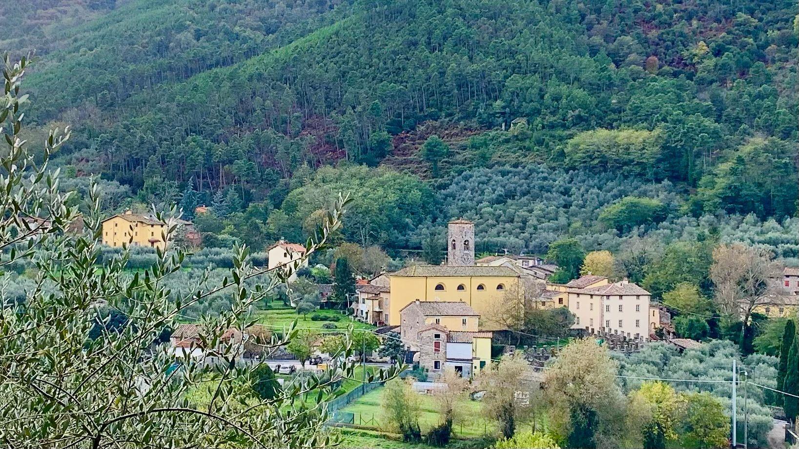 Il borgo di San Giusto di Compito