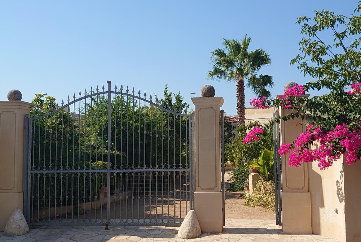 salento lecce dimora storica guest house giardino frannicola hotel b&b Maglie