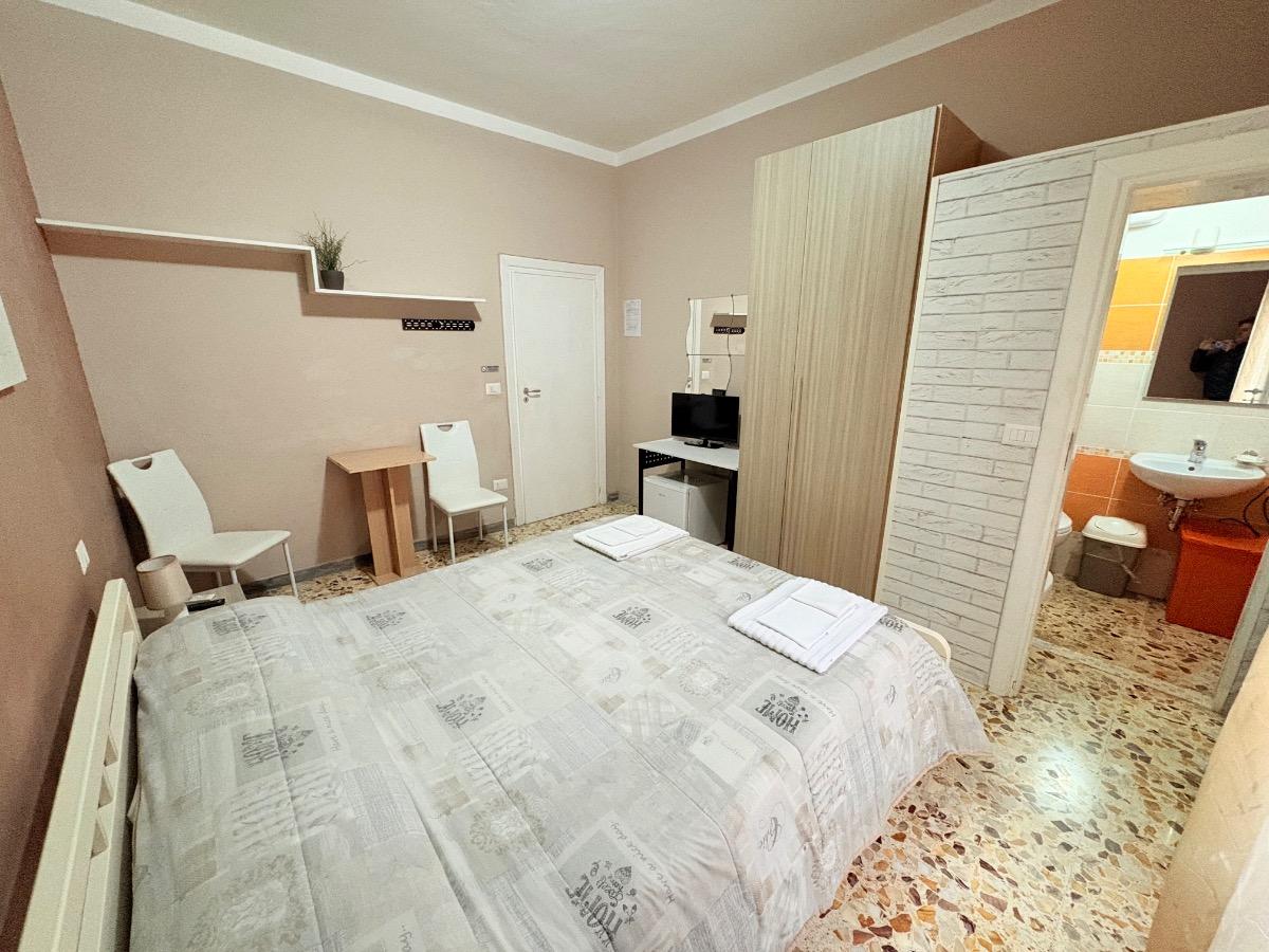 camera matrimoniale con bagno privato