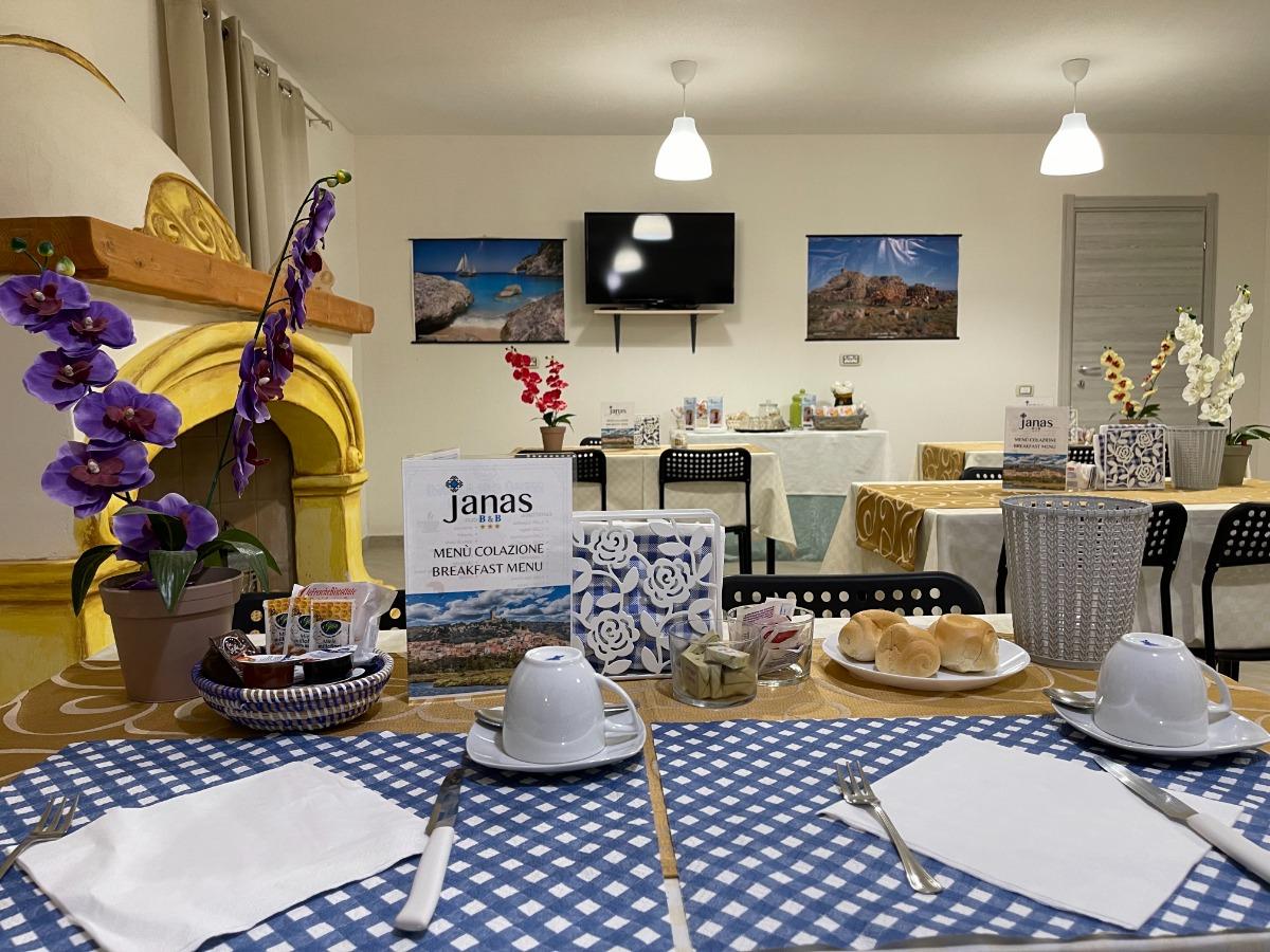 La colazione di JANAS B&B