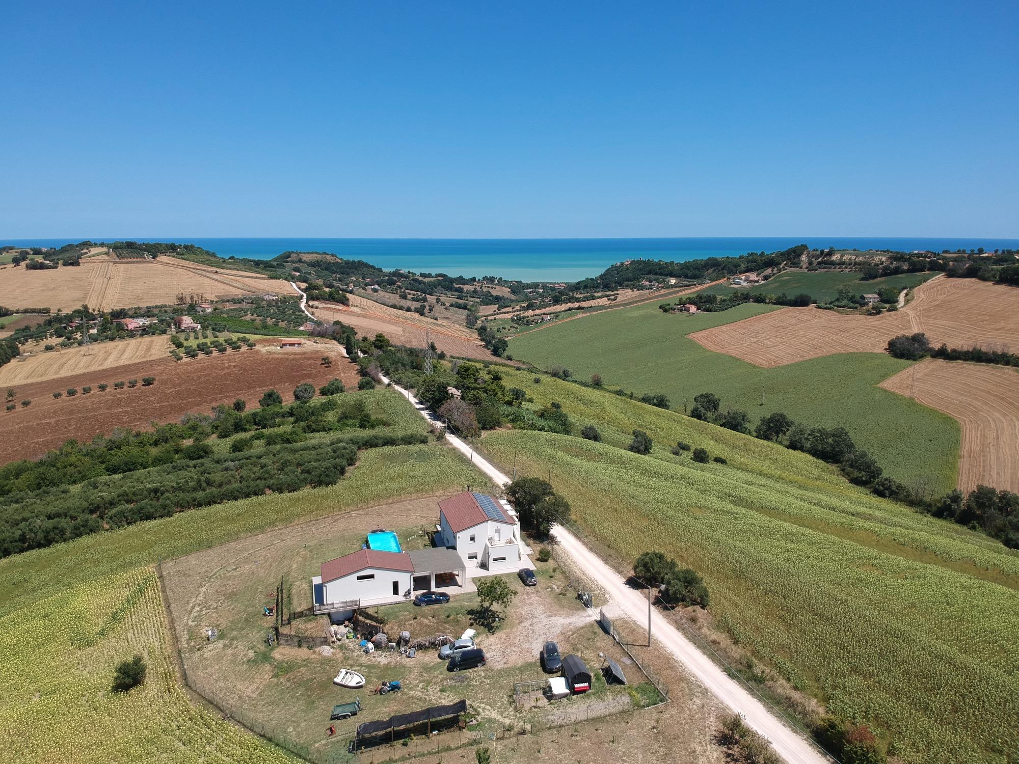 Pace. Spazio. Panorama. Benvenuti a Casa Luce.