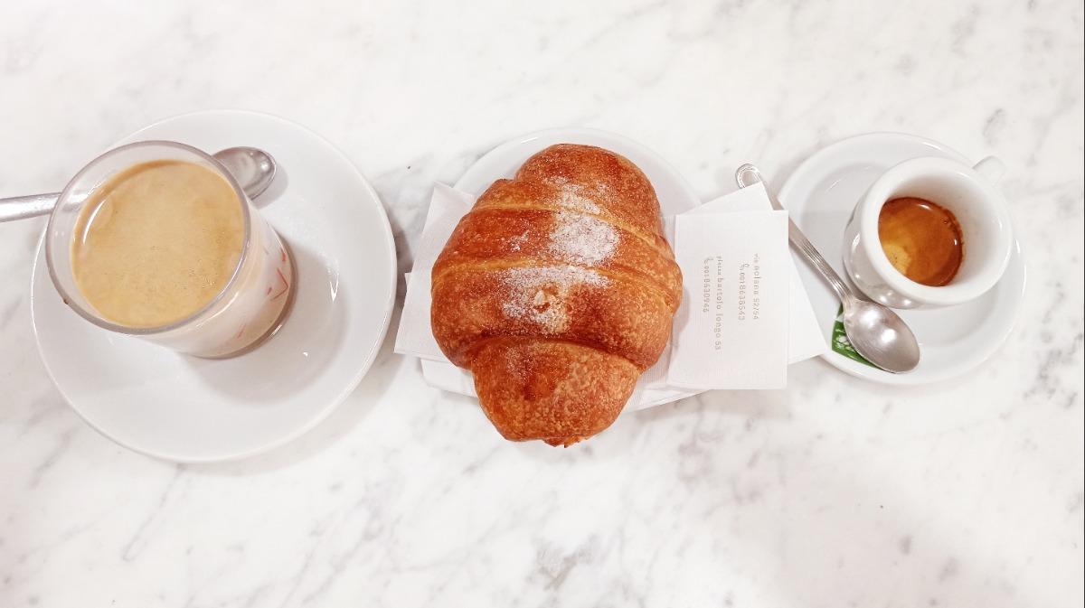 La colazione di ROSA ROOMS POMPEI