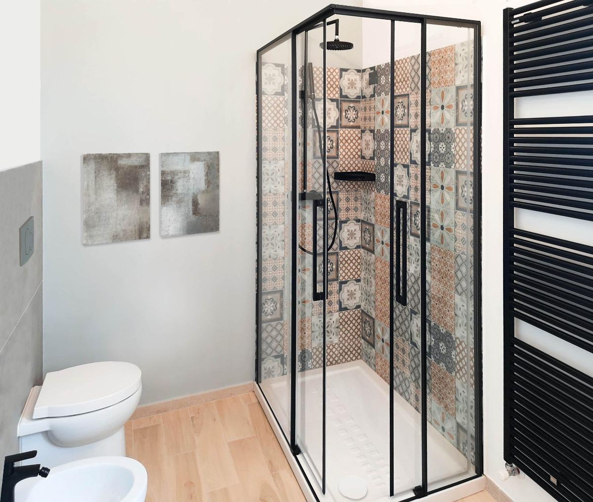 bagno piano primo con doccia