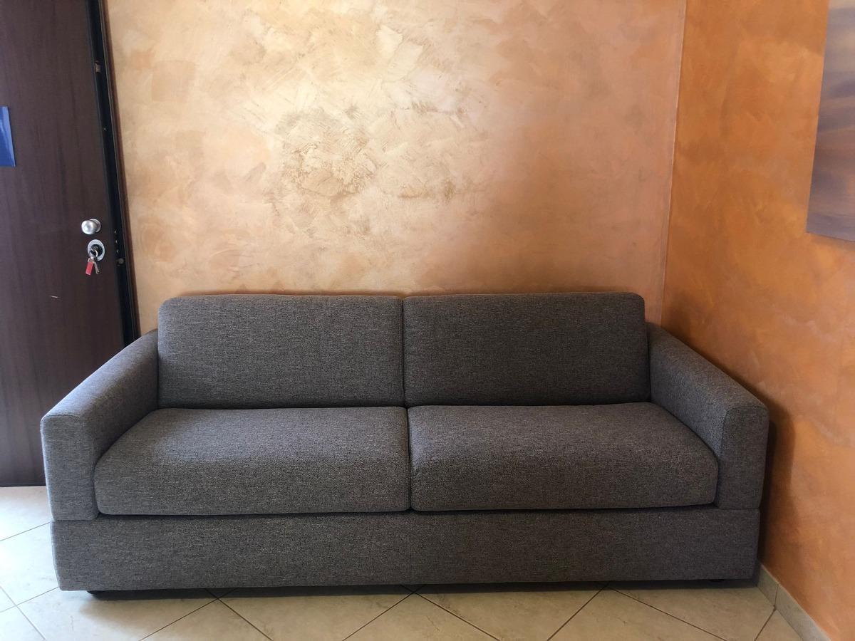 Divano letto matrimoniale