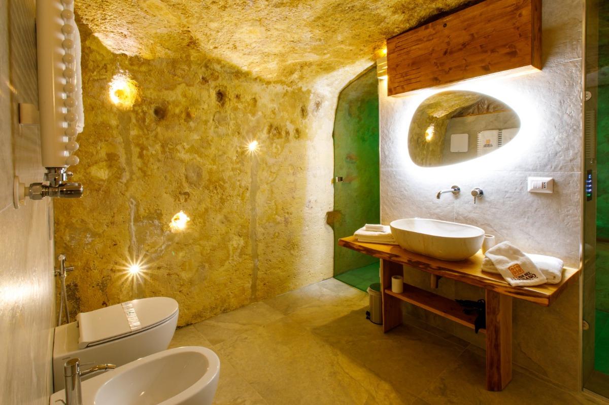 La Cava nel Barisano Suite - Bagno in grotta
