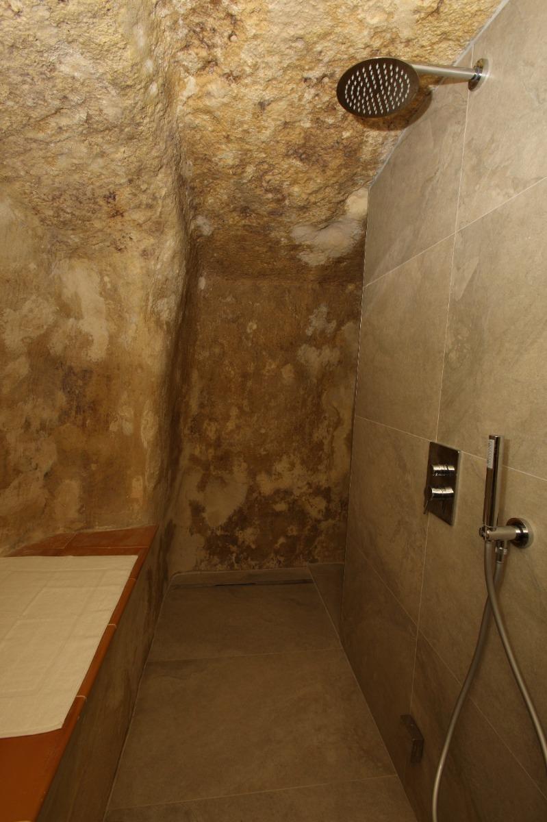 La Cava nel Barisano Suite - Doccia con Hammam incorporato