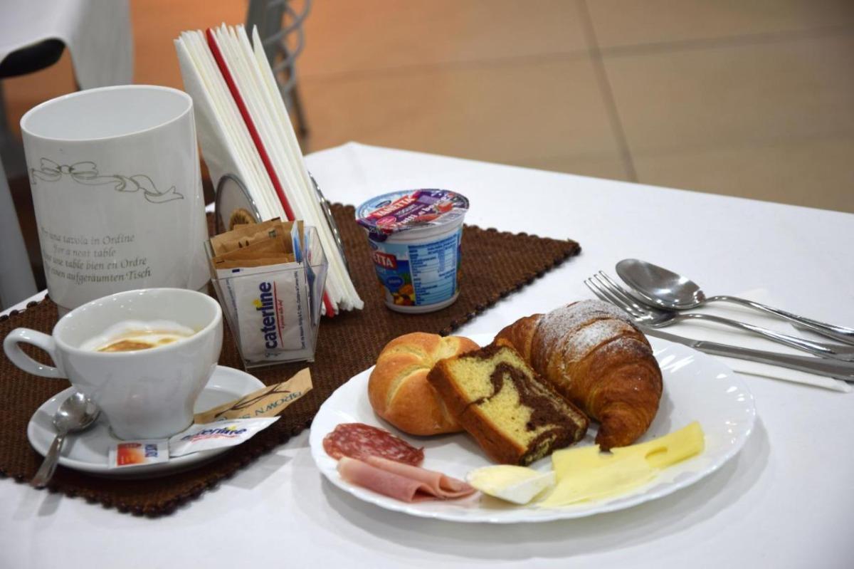 La colazione di HOTEL LOSANNA