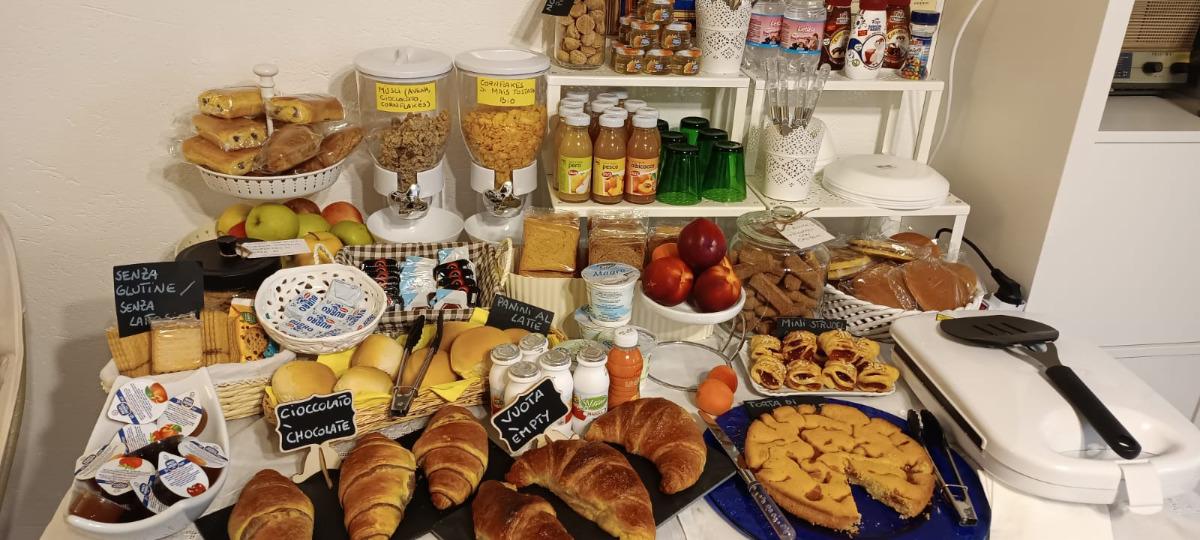 La colazione di B&B TERRA DI COLLINA