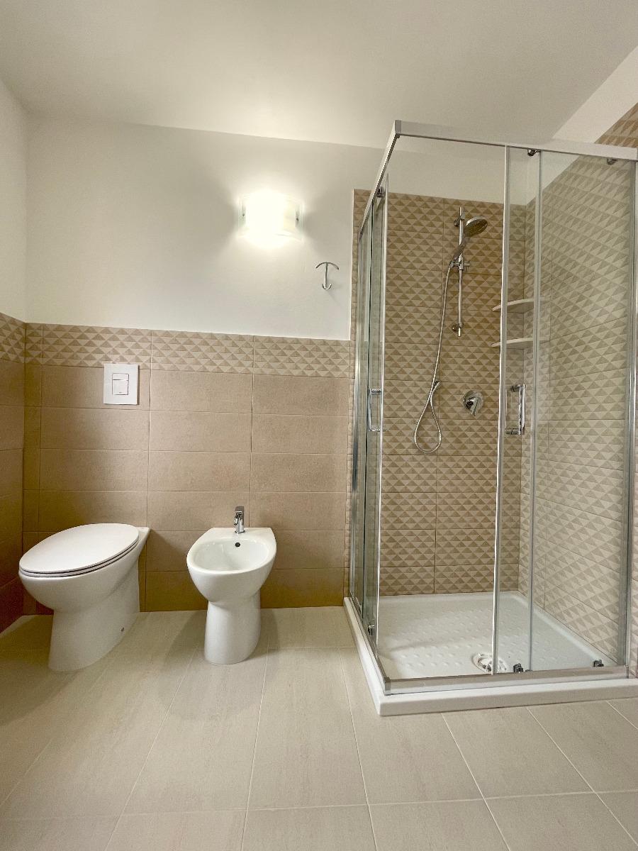 Camera doppia matrimoniale bagno