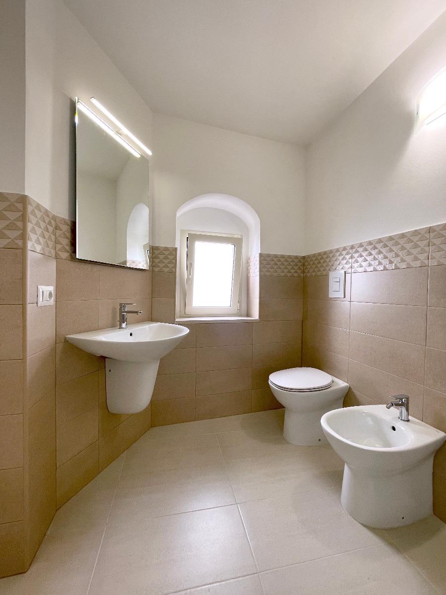 Camera doppia matrimoniale bagno