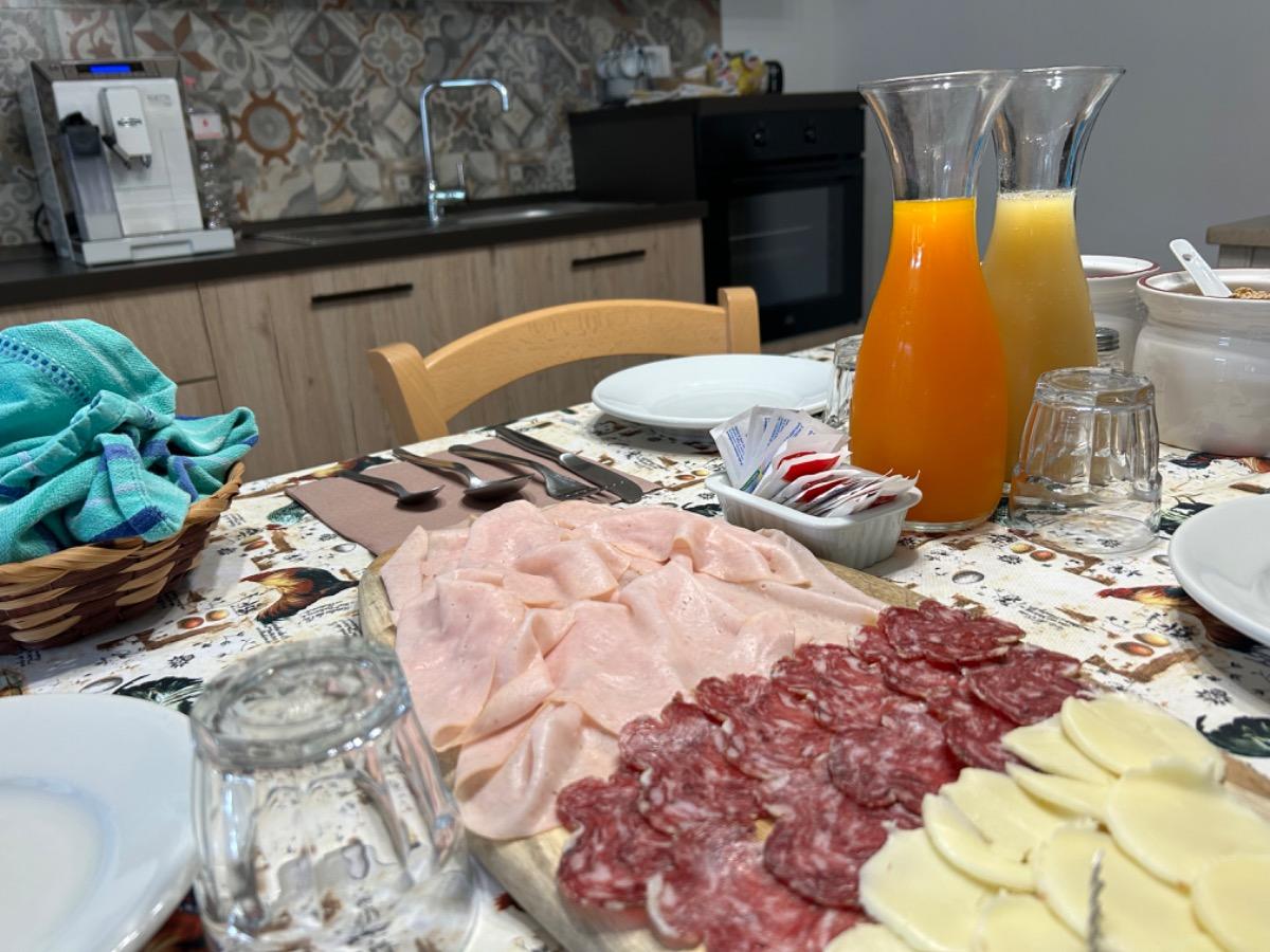 La colazione di B&B IL FIENILE