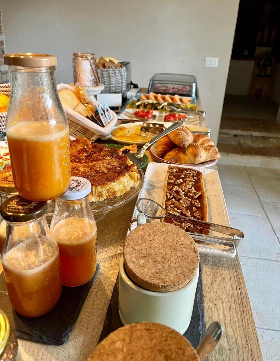 La colazione di AMORE A PRIMA VISTA B&B