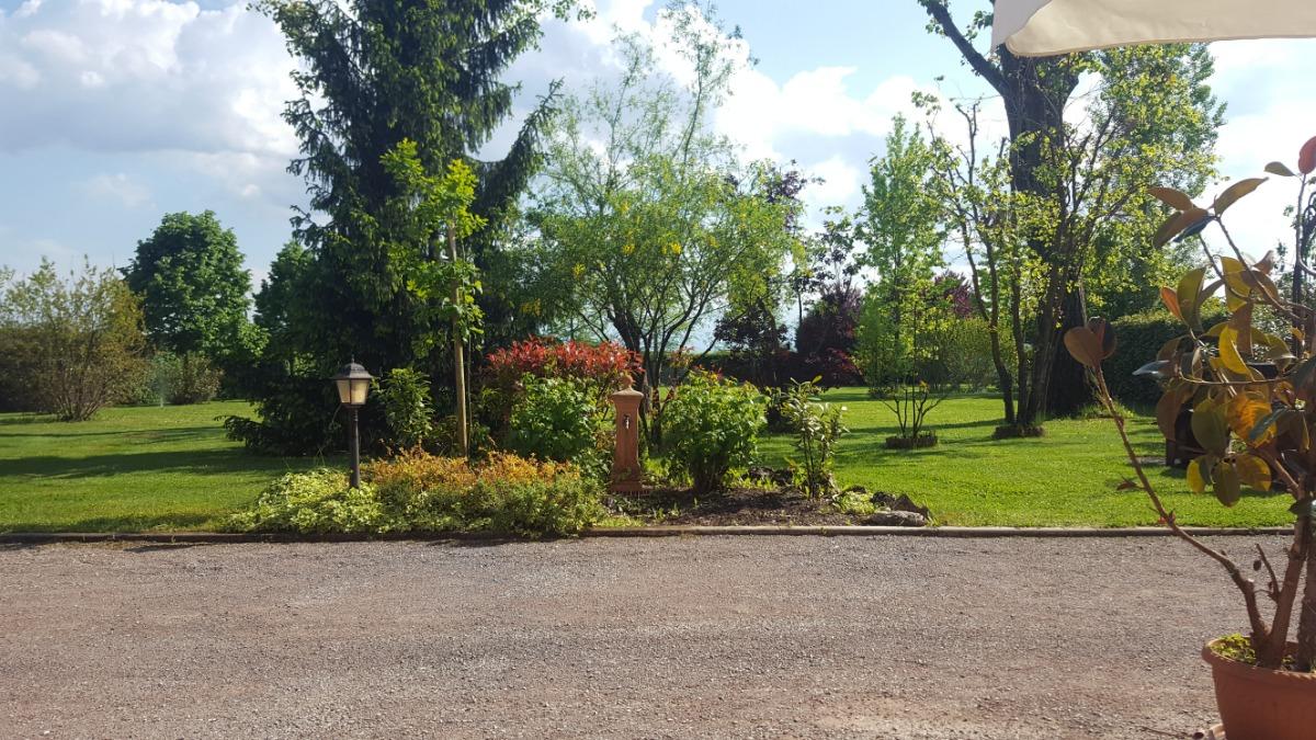 giardino esterno privato