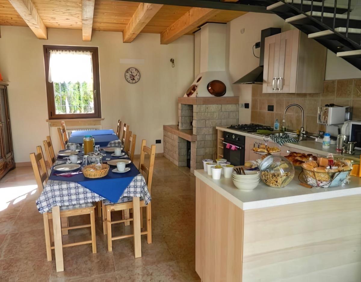 La colazione di B&B CORTE PREARE