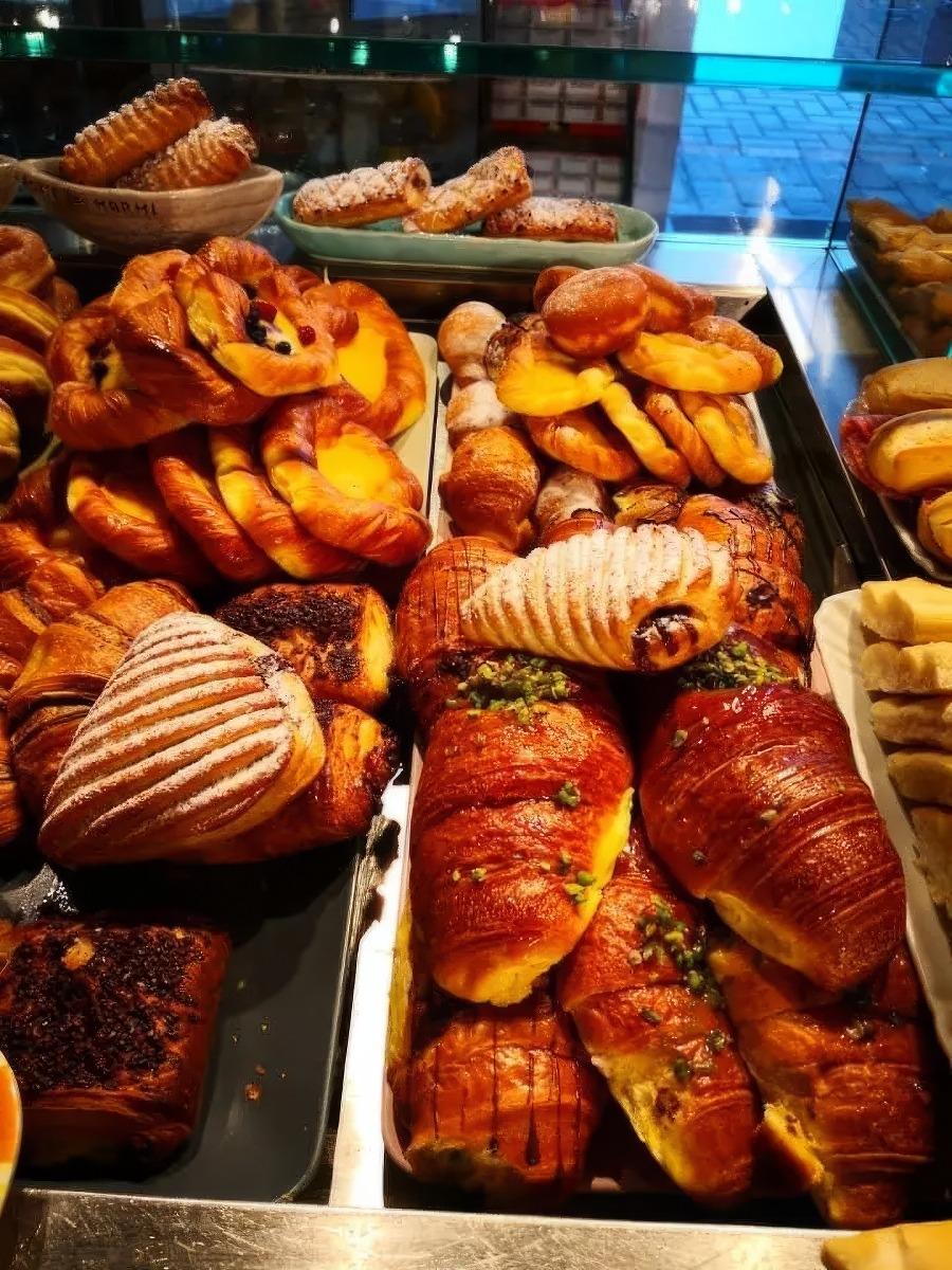 La colazione di B&B LA CASA DEL BARBIERE