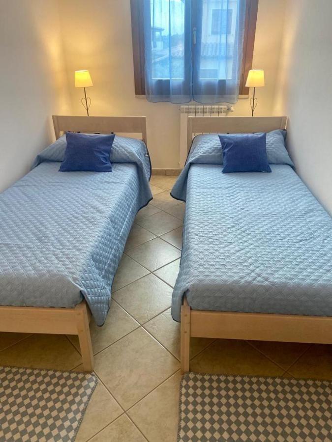 Camera n 2 con due letti singoli