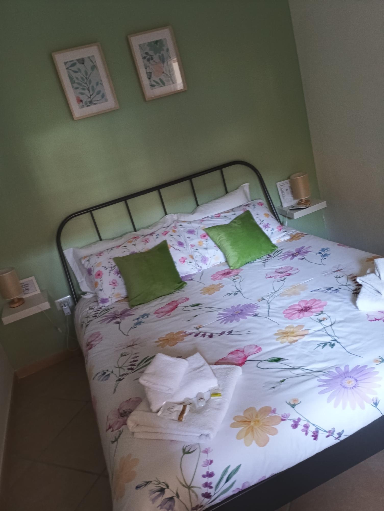 Camera da letto in primavera