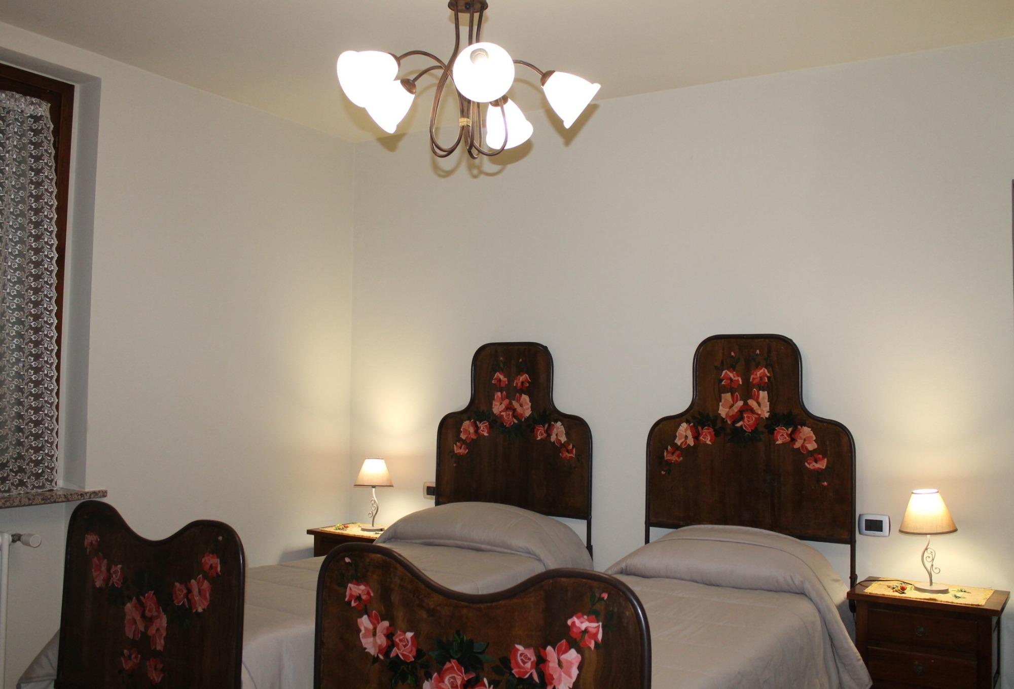Camera delle Rose_letti singoli (su richiesta matrimoniale)