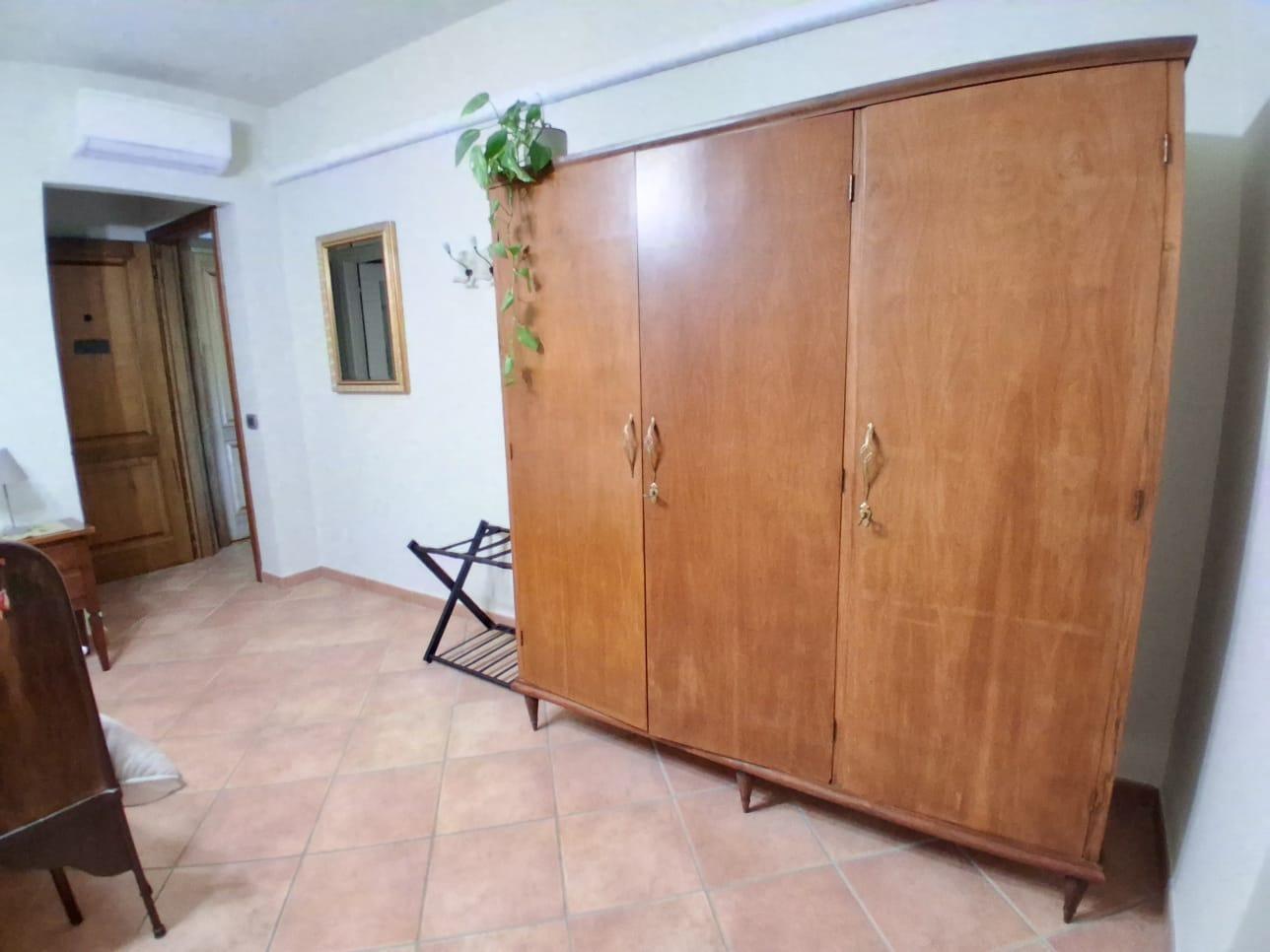 Camera delle Rose_vista armadio