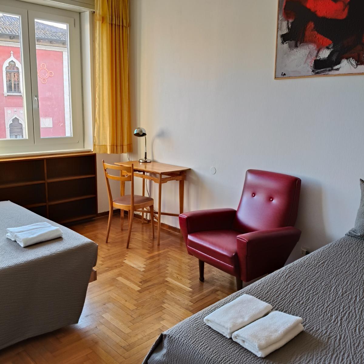 Elektra Matrimoniale con letto aggiunto