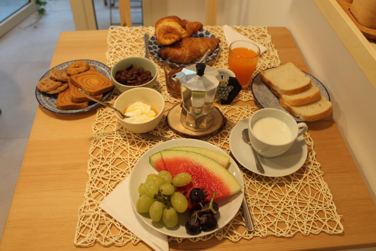 La colazione di FLEGREO B&B