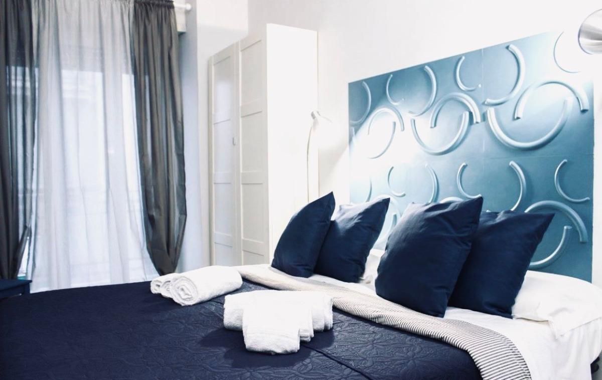 Camera da letto matrimoniale con bagno in camera appartamento primo piano