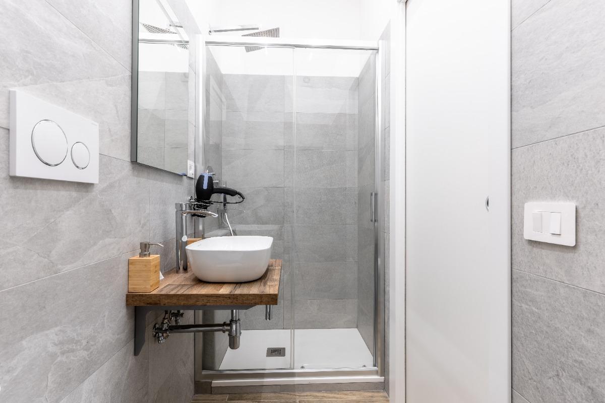 Comfortable Triple Room with hotel like equipment.