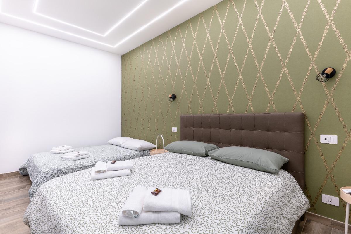 Comfortable Triple Room with hotel like equipment.