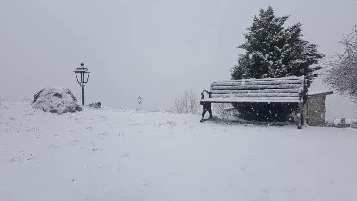 Piazzetta di fronte la casa
