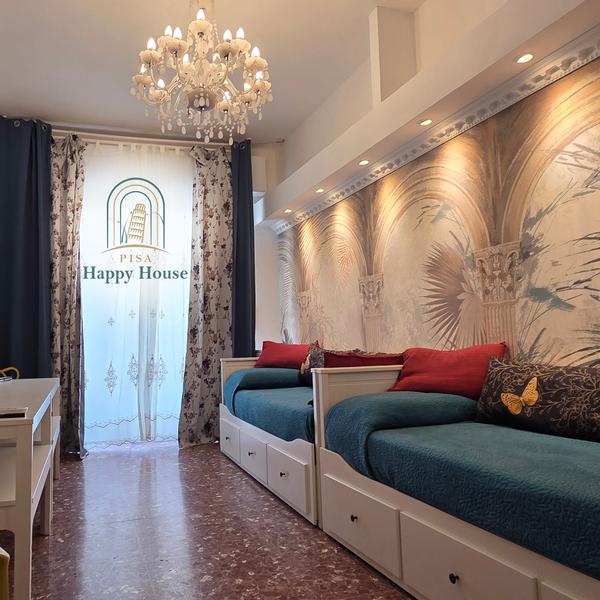  Pisa Happy House