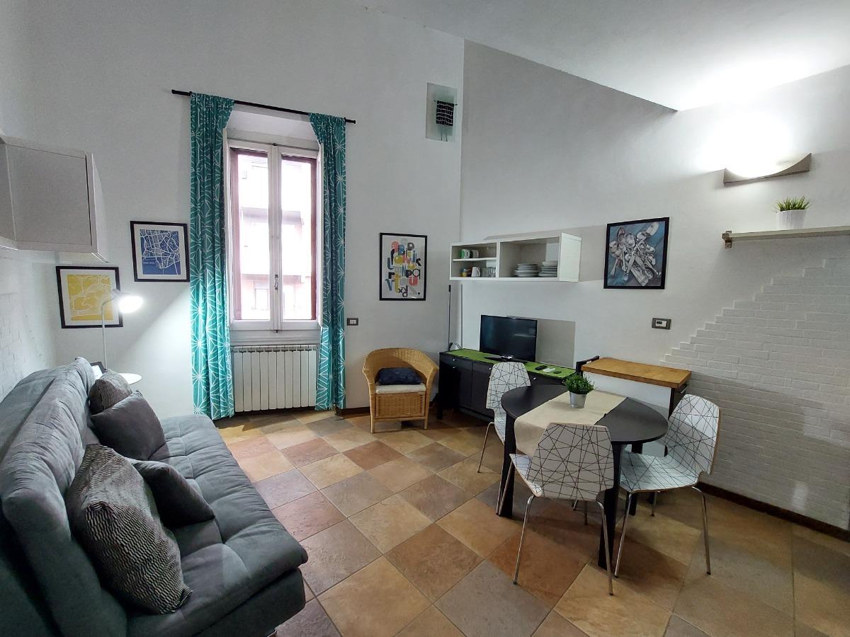 Zona giorno - tavolo