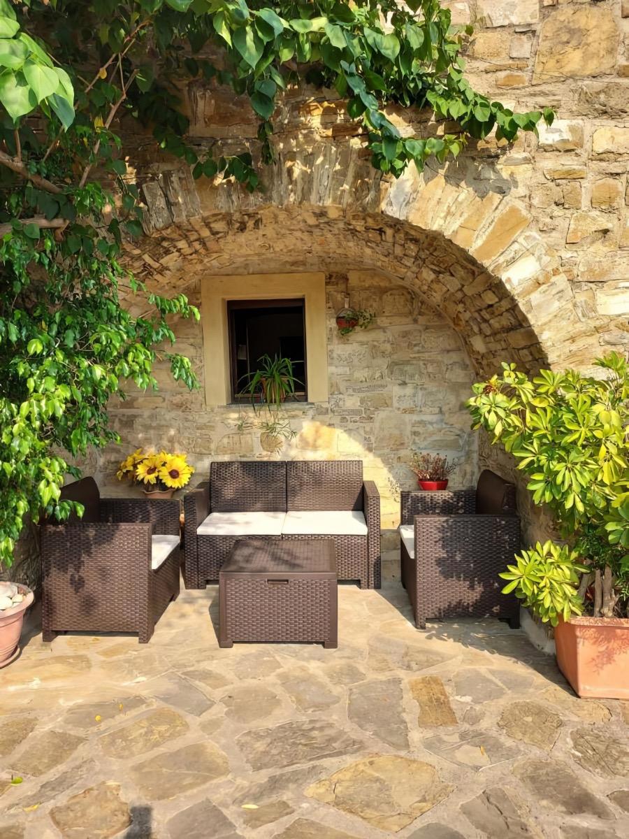 La Lamia, struttura ad arco, tipica cilentana