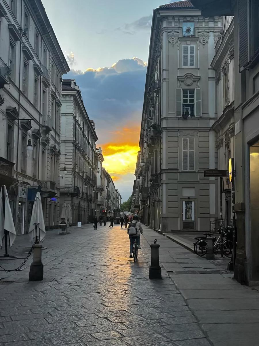 Via Giuseppe Garibaldi( VIA PEDONALE)