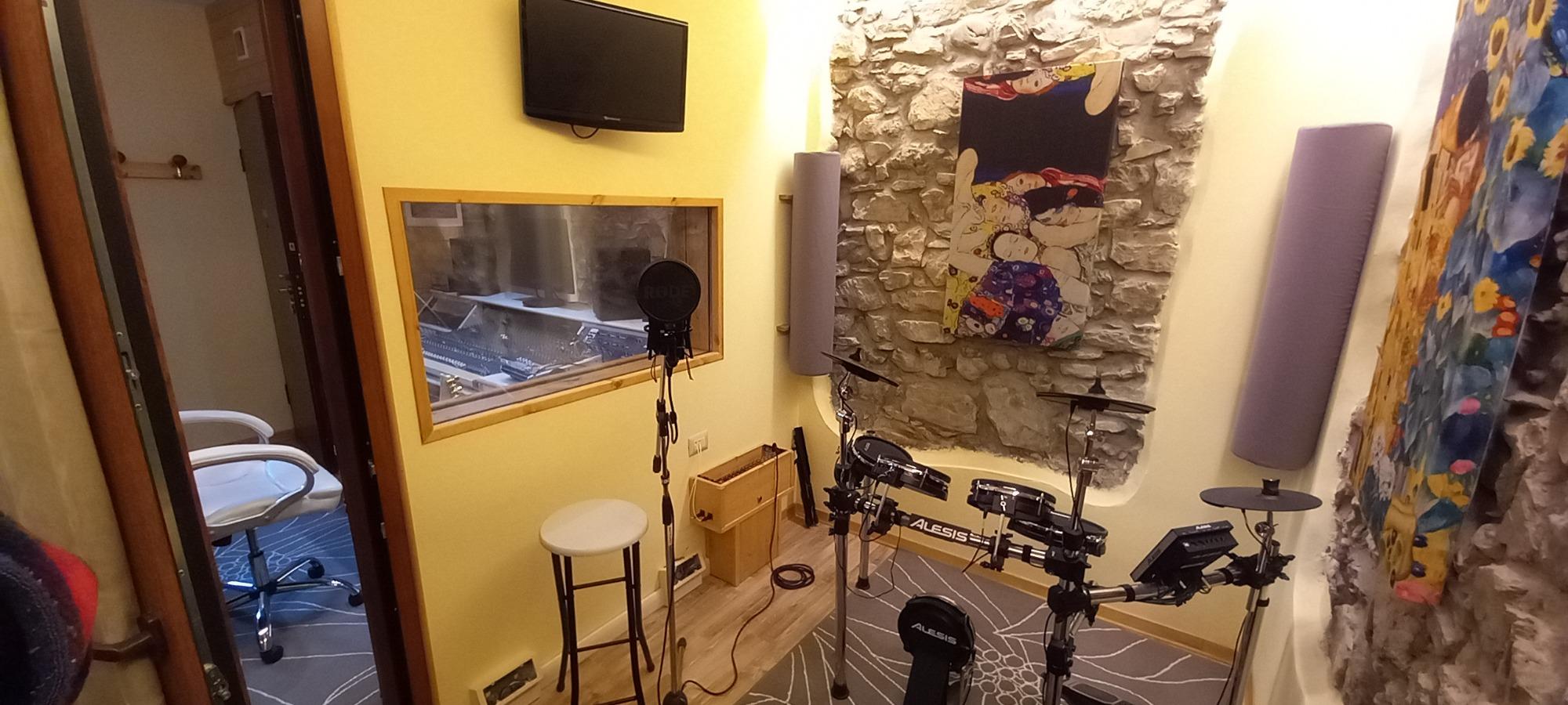 Lo studio di registrazione attiguo alla casa (Credit: Silenzi musicali)