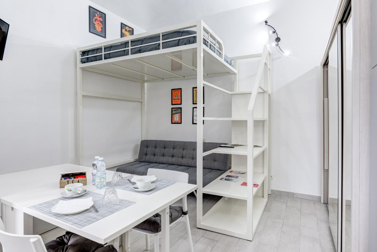 Monolocale disponibile in zona San Donato a Torino, a pochi minuti dal centro e dalla metro ! vivi l'esperienza di un soggiorno moderno e confortevole