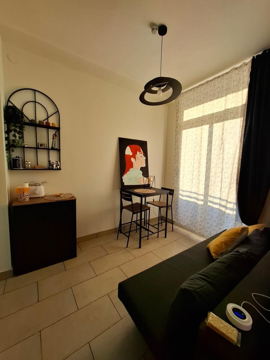 Area colazione con divano letto Sassofono Blu